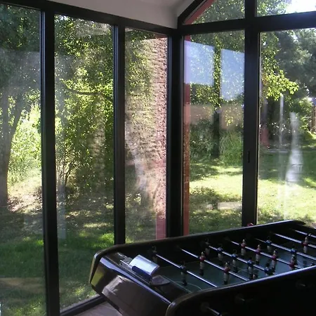 Au Bouton Dort Bed & Breakfast